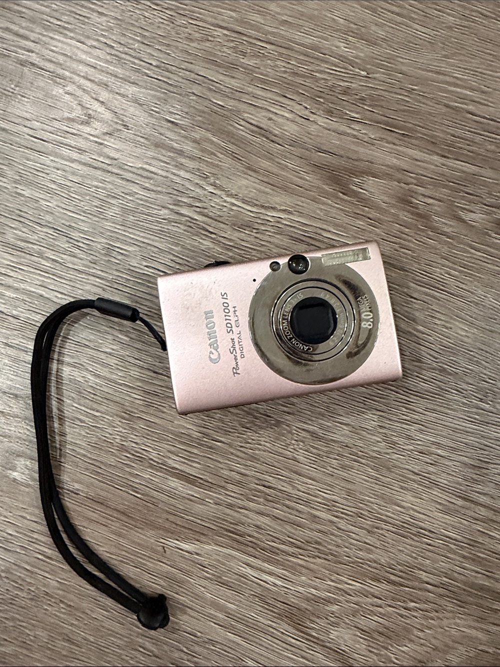 Pink Canon PowerShot SD1100 IS Digital ELPH, pink, 8MP,